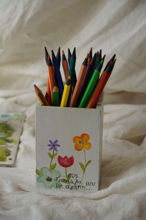 Μολυβοθήκη λουλουδάκια πολύχρωμα