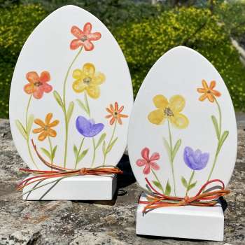 αυγά σετ με πολύχρωμα λουλούδια